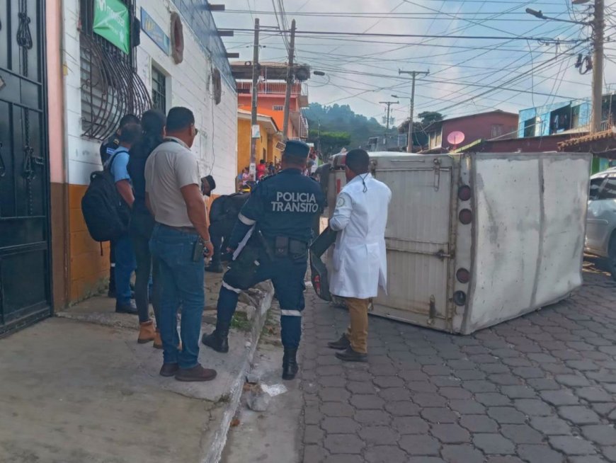 Menor de edad muere al ser atropellado en Concepción de Ataco