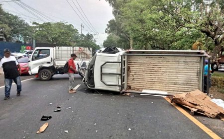 Camiones causan accidente de tránsito en San Rafael Cedros
