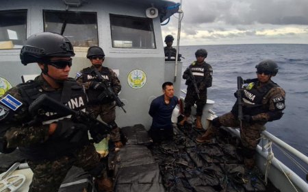 Fuerza Naval de El Salvador incauta droga valorada en $35 millones