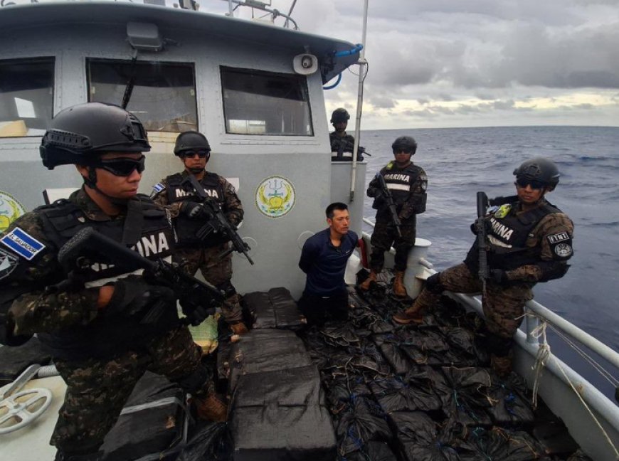 Fuerza Naval de El Salvador incauta droga valorada en $35 millones