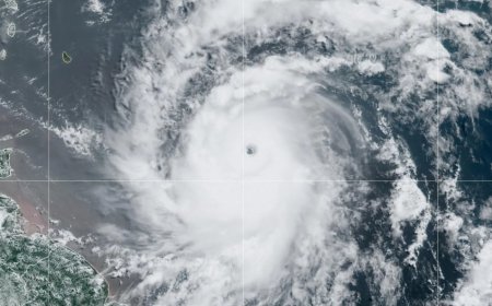 Huracán Berly amenaza al Caribe