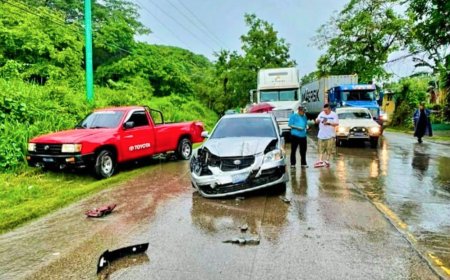Triple accidente de tránsito sobre carretera que conduce hacia Metapán