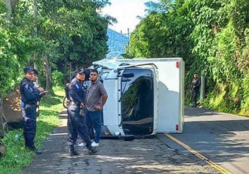 Accidente de tránsito sobre carretera hacia Santiago de María 