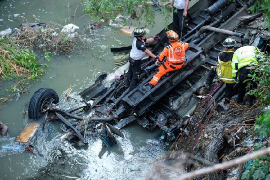 Guatemala: Trágico accidente de autobús dejó 51 muertos en Puente Belice