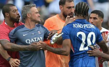 Luis Enrique agrede a João Pedro en la final del Mundial de Clubes