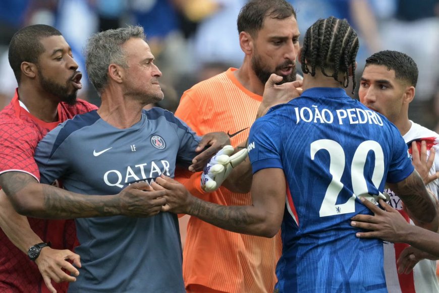 Luis Enrique agrede a João Pedro en la final del Mundial de Clubes