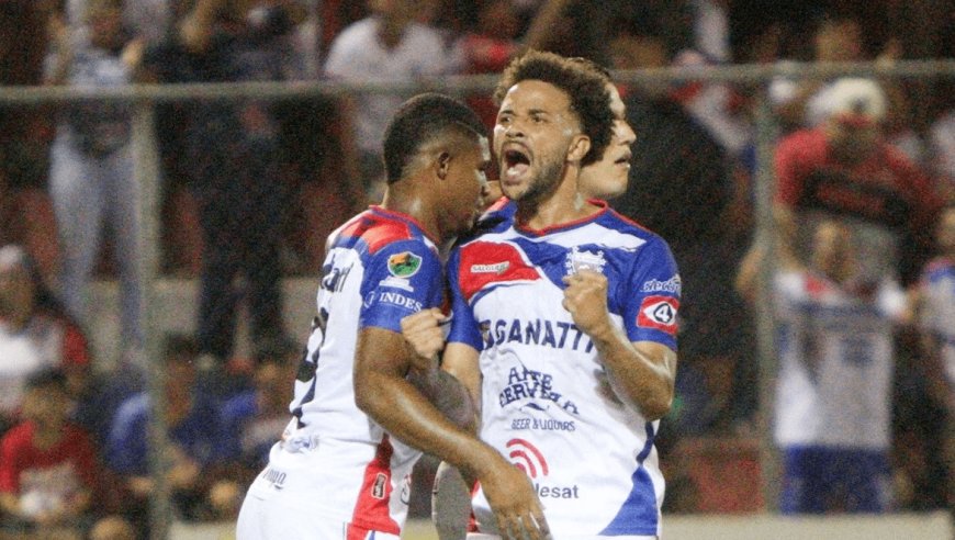 Firpo se mantiene en el liderato