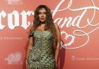 Karol G causa revuelo tras aparecer en la portada de Vogue México