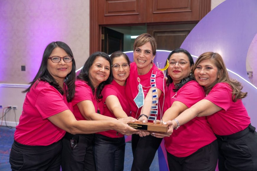 Mónica Saca, de Laboratorios VIJOSA, reconocida como Mujer Líder en la Industria 2025 por la ASI