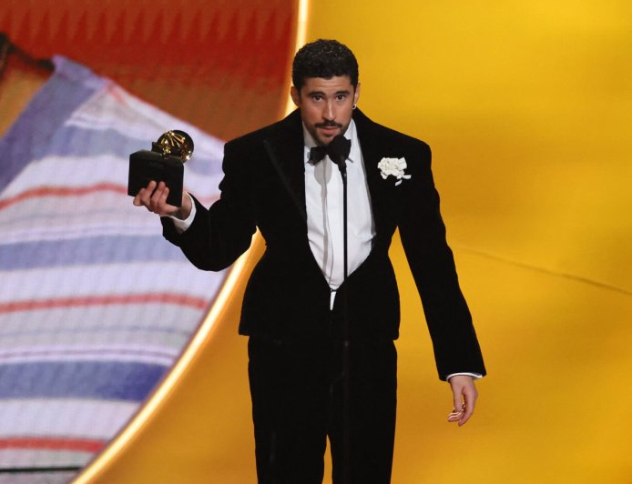 Bad Bunny hace historia: gana el Grammy al Álbum del Año con un disco completamente en español