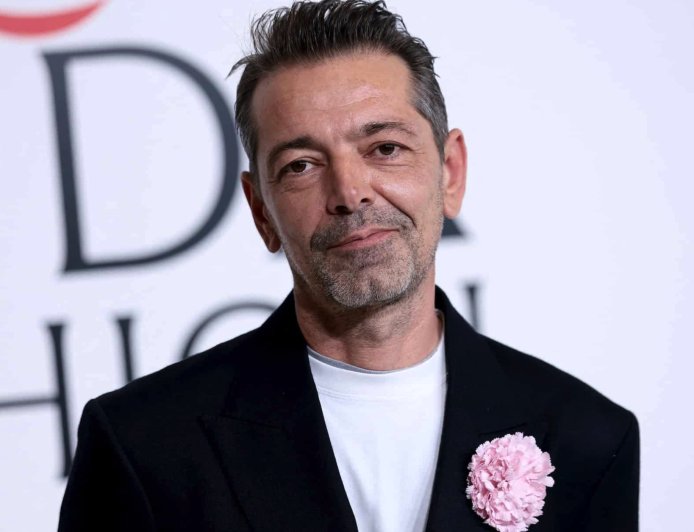 Pieter Mulier fue nombrado director artístico por Versace