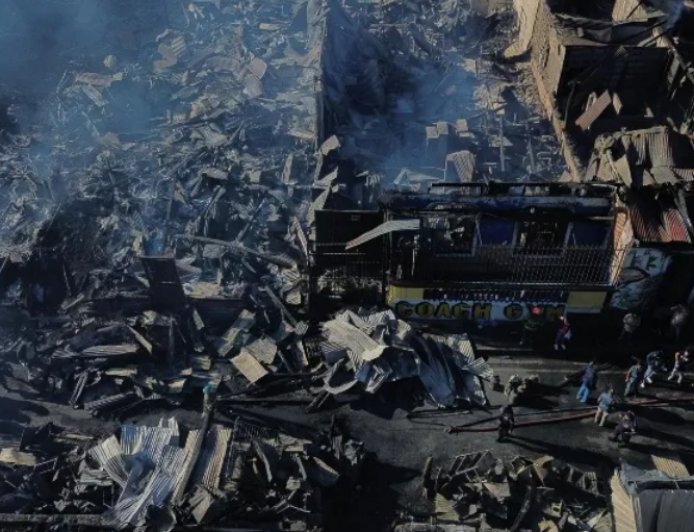 Incendio de gran magnitud deja a 3 personas fallecidas en San Salvador