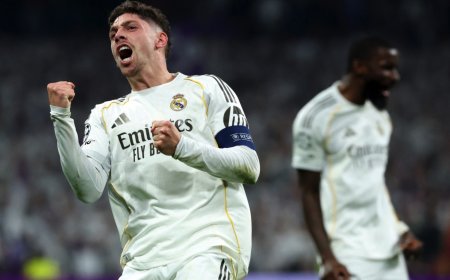 Valverde brilla con triplete y Real Madrid golpea fuerte al Manchester City en Champions