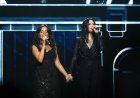 Camila Cabello cumple un sueño al cantar junto a Laura Pausini en Miami
