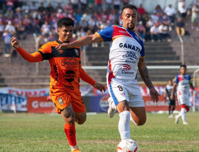 Firpo golpea en el Barraza y toma ventaja sobre Águila en semifinales