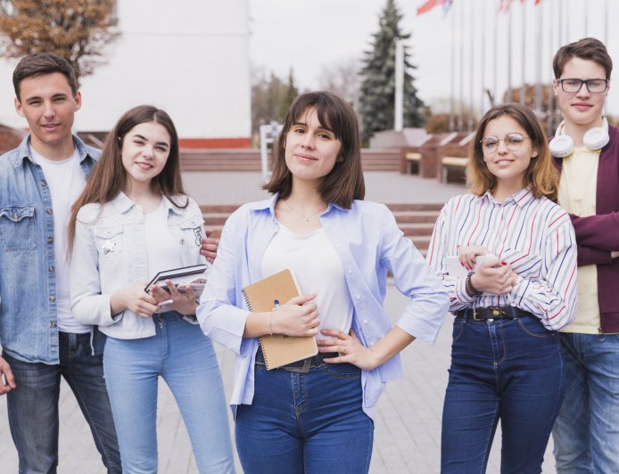 Cancillería de El Salvador abre nuevas convocatorias de becas para estudiar en el exterior