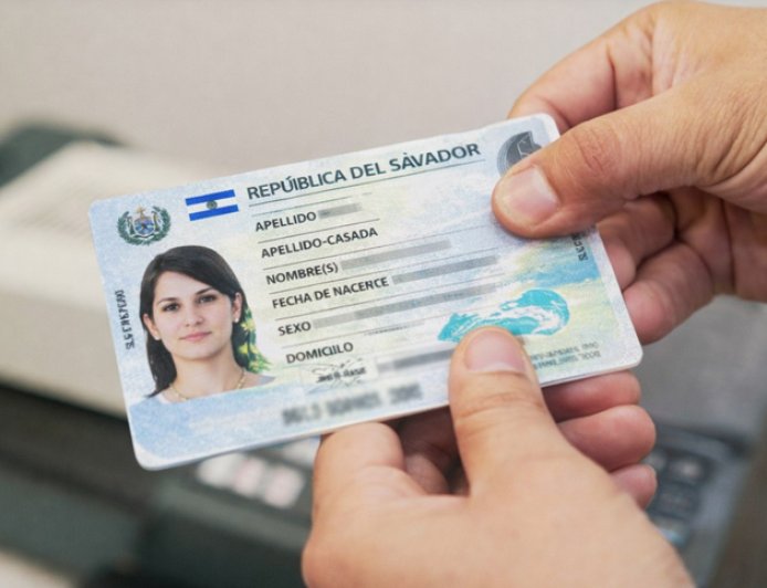 Asamblea aprueba renovación gratuita del DUI para más de 400 mil salvadoreños
