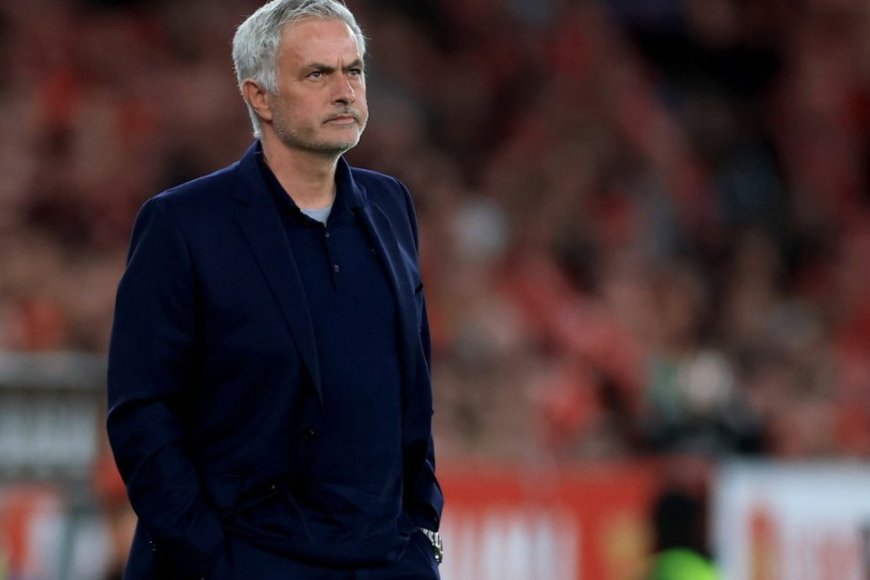 Mourinho niega contactos con el Real Madrid y aclara su futuro