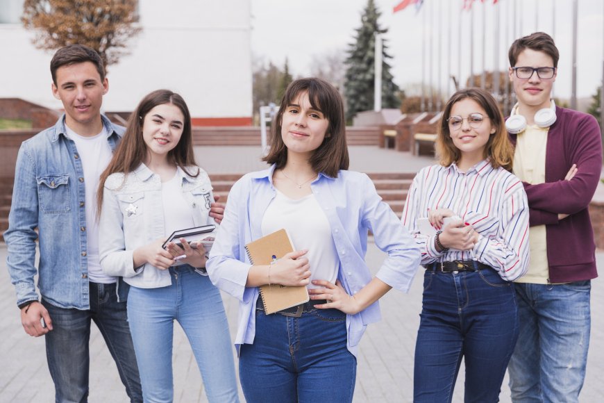 Cancillería de El Salvador abre nuevas convocatorias de becas para estudiar en el exterior