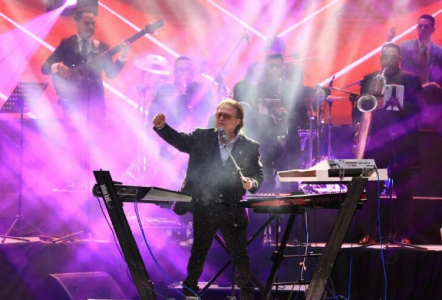 Marito Rivera celebra su trayectoria con un emotivo homenaje en el Teatro Presidente