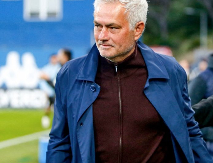 Benfica confirma la salida de Mourinho y abre una nueva era con Marco Silva