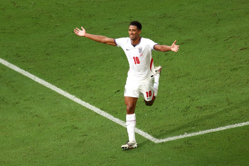 Jude Bellingham hace historia: rompe el récord goleador de Inglaterra en un solo Mundial