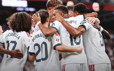 Real Madrid golea a la Real Sociedad con hat-trick de Mbappé y celebra el regreso de Mourinho al Bernabéu