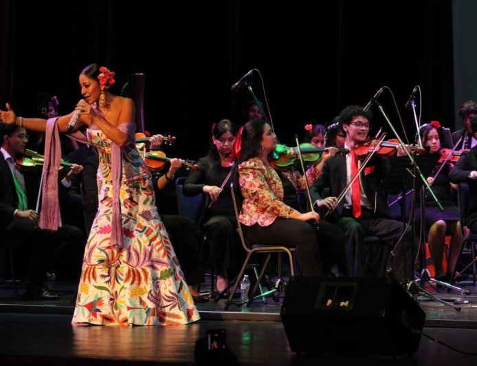 Rosy Arango, “La Rosa Mexicana”, regresa a El Salvador para celebrar la música de México junto a la OFES