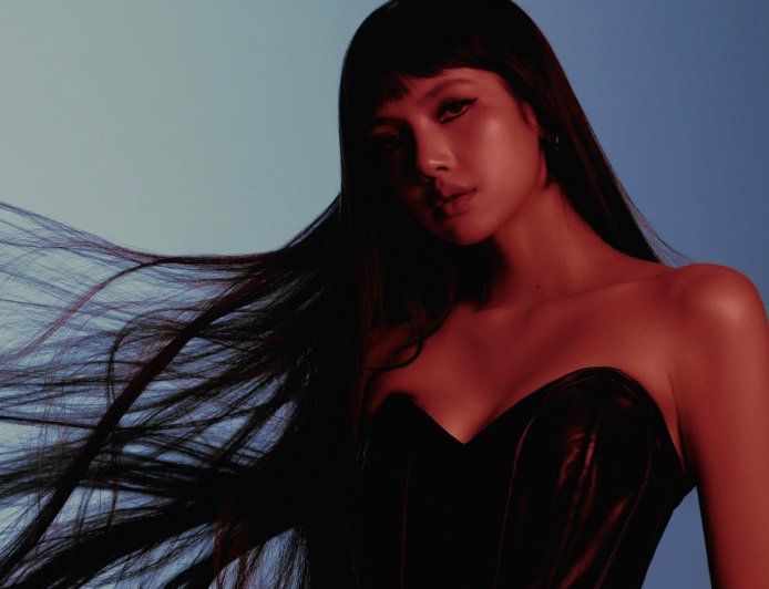 Lisa sorprende con el anuncio de su primer EP: “PRESS PLAY” llegará en octubre