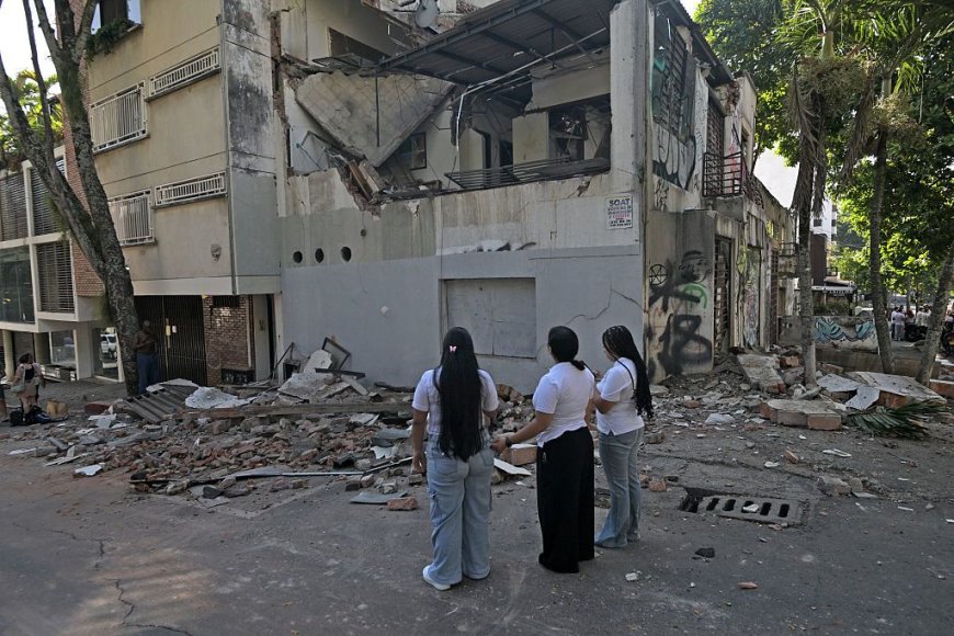 Fuerte sismo de magnitud 7,4 sacude Colombia y activa protocolos de emergencia