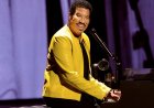 Lionel Richie ingresa a cuidados intensivos tras concierto en St. Louis