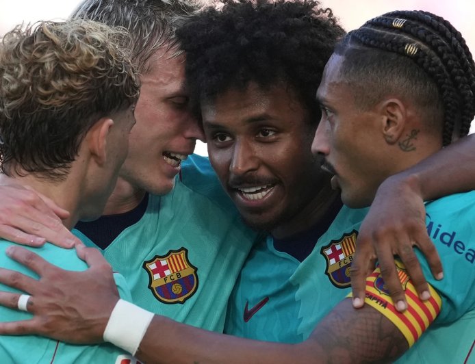 Barcelona remonta ante el Levante y mantiene su paso perfecto en LaLiga