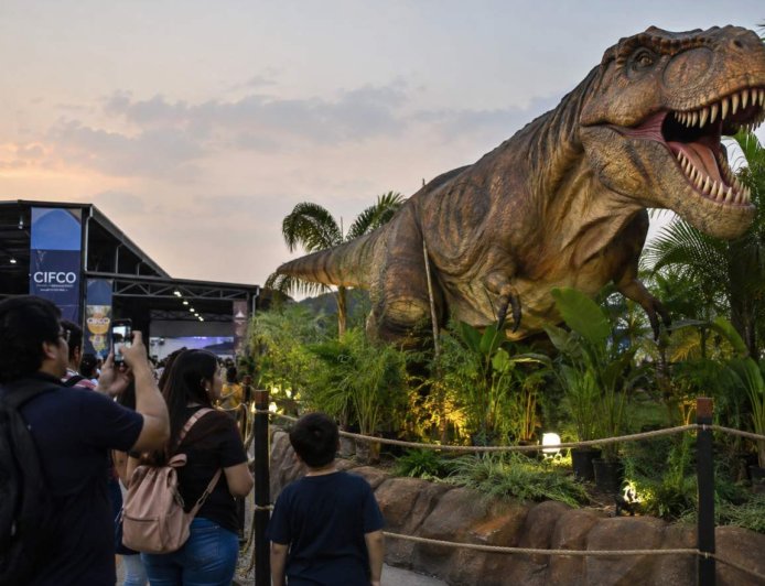 CIFCO Jurásico: el parque de dinosaurios que sorprende a las familias salvadoreñas